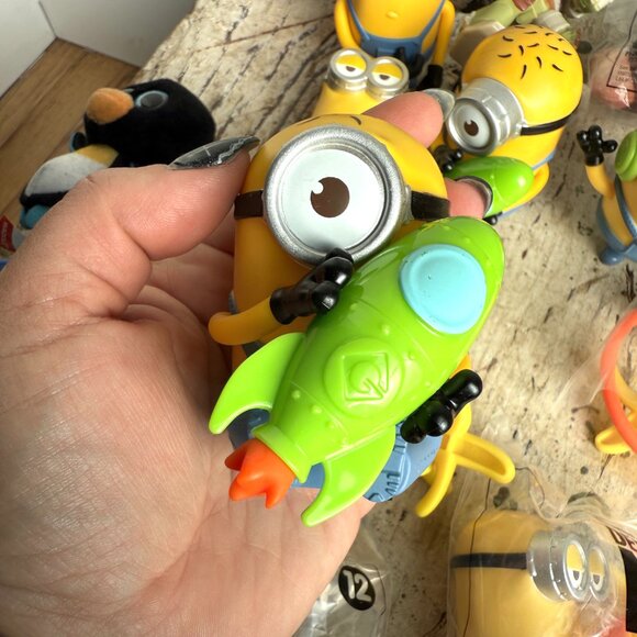 Minions Mcdonalds Toys Figures Figurines Cake Toppers Despicable Me Set Lot 10+ - Picture 5 of 5